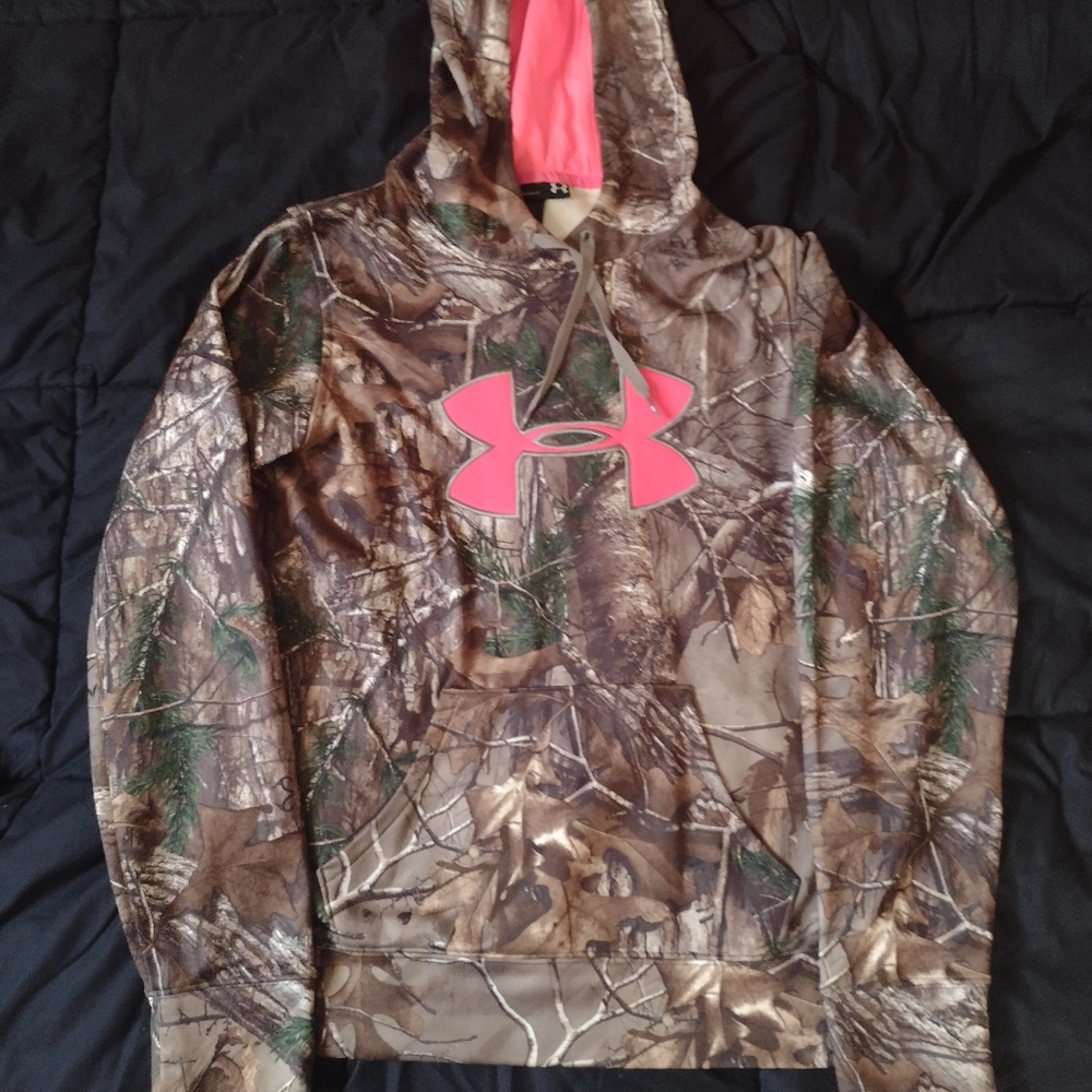 Under Armour camouflage hoodie, size small petite